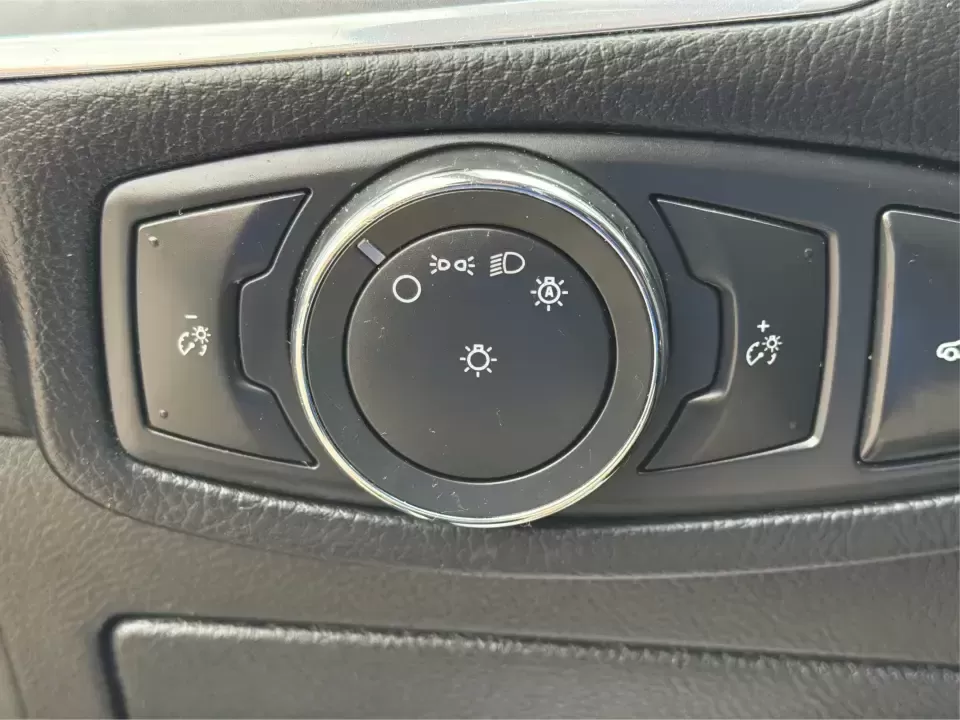 2018 Ford Edge Titanium (2FMPK4K82JB) with an 3.5L V6 DOHC 24V engine, 6A transmission, located at 1951 S Dayton Lakeview Rd., New Carlisle, OH, 45344, (937) 908-9800, 39.890999, -84.050255 - Need one SUV that can handle Ohio weather, keep the family comfortable, and still feel upscale for your daily commute? This 2018 Ford Edge Titanium in Shadow Black is built for real life-school runs, I-75 commuting, and weekend getaways to places like Charleston Falls Preserve-while giving you the p - Photo#17