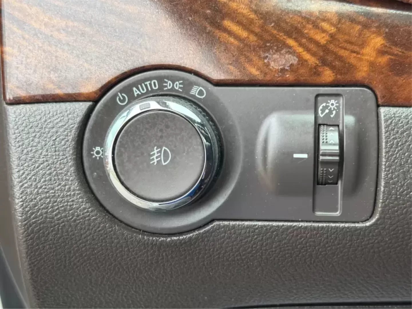 2016 Buick Encore Leather (KL4CJGSB0GB) with an Ecotec 1.4L I-4 DOHC engine, 6A transmission, located at 4508 South Dixie Dr, Moraine, OH, 45439, (937) 908-9800, 39.689976, -84.218452 - Need a small SUV that fits city parking, handles Ohio weather, and still feels upscale for date night in the Oregon District or a weekend run out toward Caesar Creek? This 2016 Buick Encore Leather AWD is built for real life in Moraine-easy to drive on South Dixie Dr, confident on I-75 and I-675, an - Photo#17
