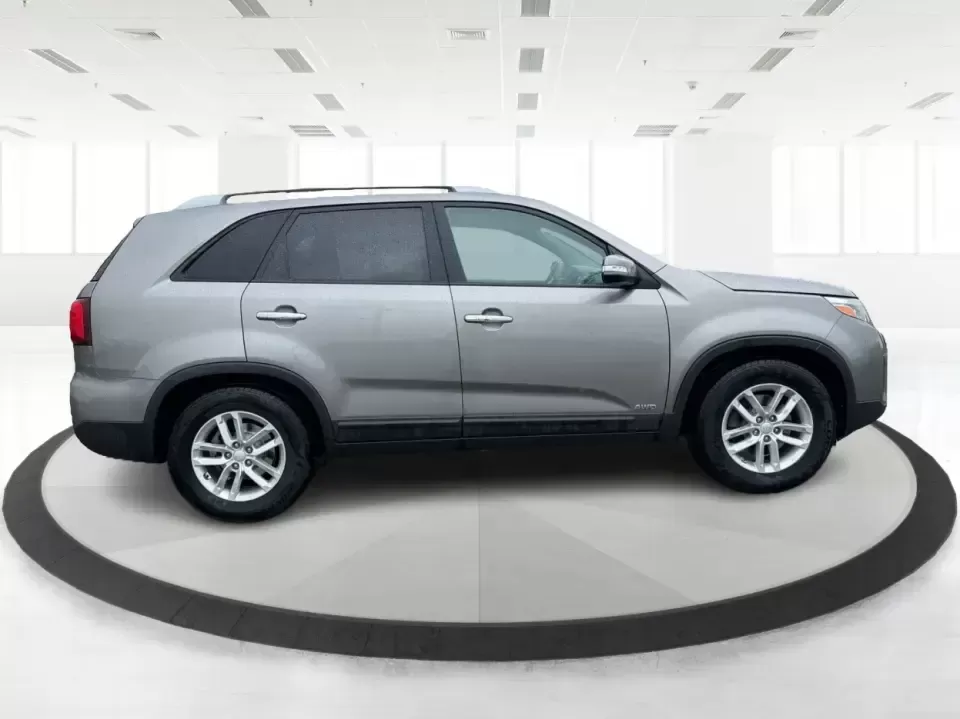 2015 Kia Sorento LX (5XYKTCA61FG) with an 2.4L I-4 gasoline direct injection engine, 6-Speed Automatic transmission, located at 880 E. National Road, Vandalia, OH, 45377, (937) 908-9800, 39.891918, -84.183594 - Need one SUV that can handle school drop-offs, grocery runs, and a weekend escape out toward the metro parks without feeling like a compromise? This 2015 Kia Sorento LX in Titanium Silver is a smart, practical choice for drivers in Vandalia, OH who want everyday comfort, confident traction, and fami - Photo#1