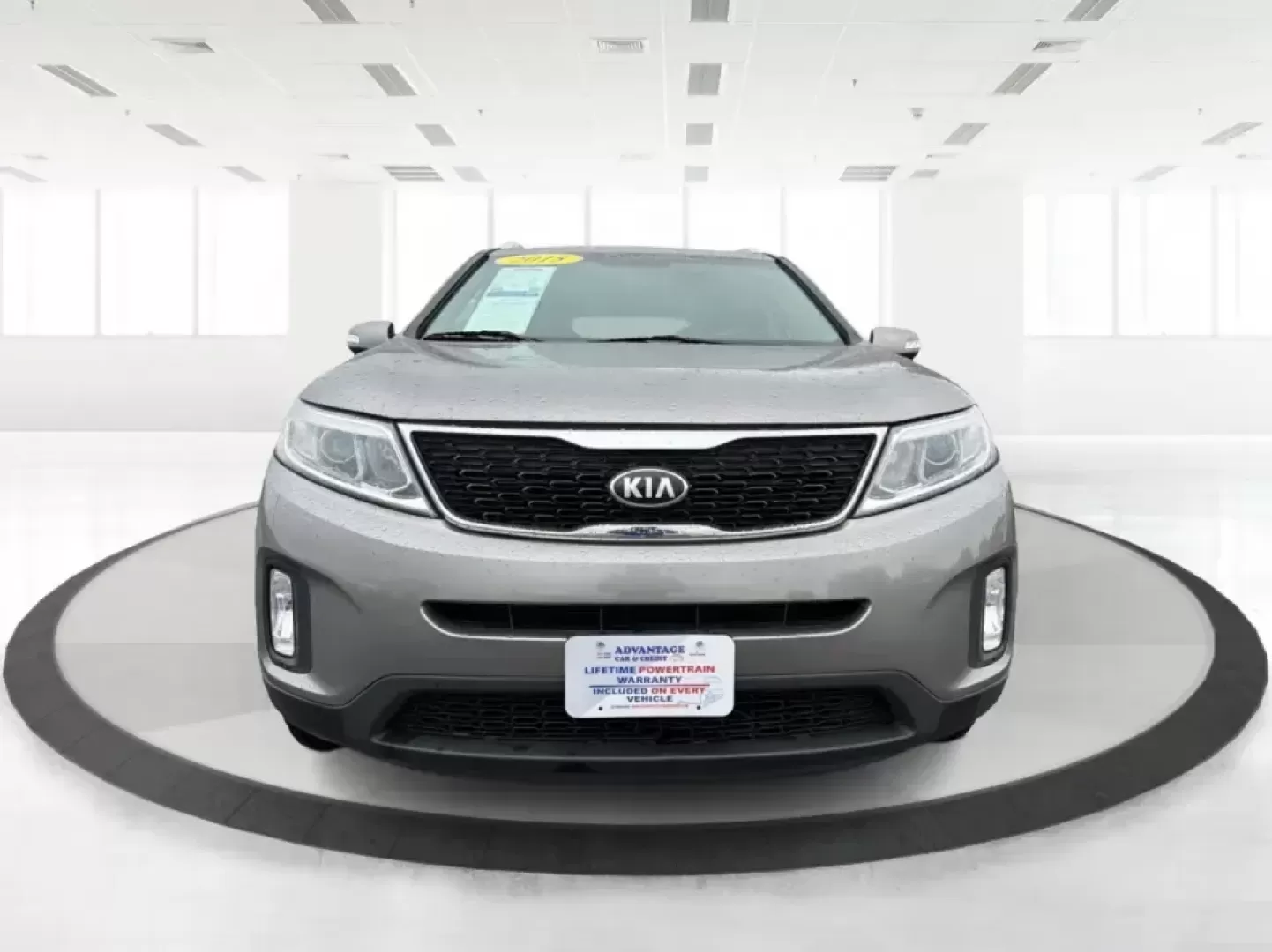 2015 Kia Sorento LX (5XYKTCA61FG) with an 2.4L I-4 gasoline direct injection engine, 6-Speed Automatic transmission, located at 880 E. National Road, Vandalia, OH, 45377, (937) 908-9800, 39.891918, -84.183594 - Need one SUV that can handle school drop-offs, grocery runs, and a weekend escape out toward the metro parks without feeling like a compromise? This 2015 Kia Sorento LX in Titanium Silver is a smart, practical choice for drivers in Vandalia, OH who want everyday comfort, confident traction, and fami - Photo#7