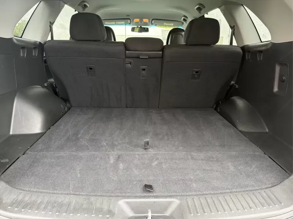 2015 Kia Sorento LX (5XYKTCA61FG) with an 2.4L I-4 gasoline direct injection engine, 6-Speed Automatic transmission, located at 880 E. National Road, Vandalia, OH, 45377, (937) 908-9800, 39.891918, -84.183594 - Need one SUV that can handle school drop-offs, grocery runs, and a weekend escape out toward the metro parks without feeling like a compromise? This 2015 Kia Sorento LX in Titanium Silver is a smart, practical choice for drivers in Vandalia, OH who want everyday comfort, confident traction, and fami - Photo#12