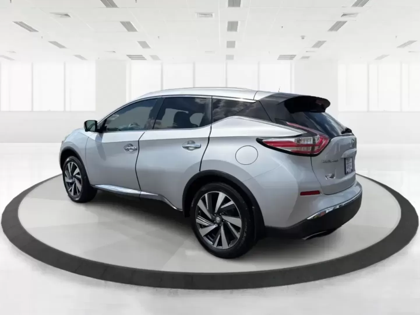 2015 Nissan Murano Platinum (5N1AZ2MHXFN) with an 3.5L V-6 DOHC engine, Continuously Variable Transmission transmission, located at 8750 N County Rd 25A, Piqua, OH, 45356, (937) 908-9800, 40.164391, -84.232513 - Load up the family, point the hood toward a weekend getaway, and enjoy the kind of comfort that makes long drives feel easy-this 2015 Nissan Murano Platinum is built for real life in West Central Ohio, from school drop-offs to road trips up I-75. Finished in Brilliant Silver Metallic and equipped wi - Photo#4