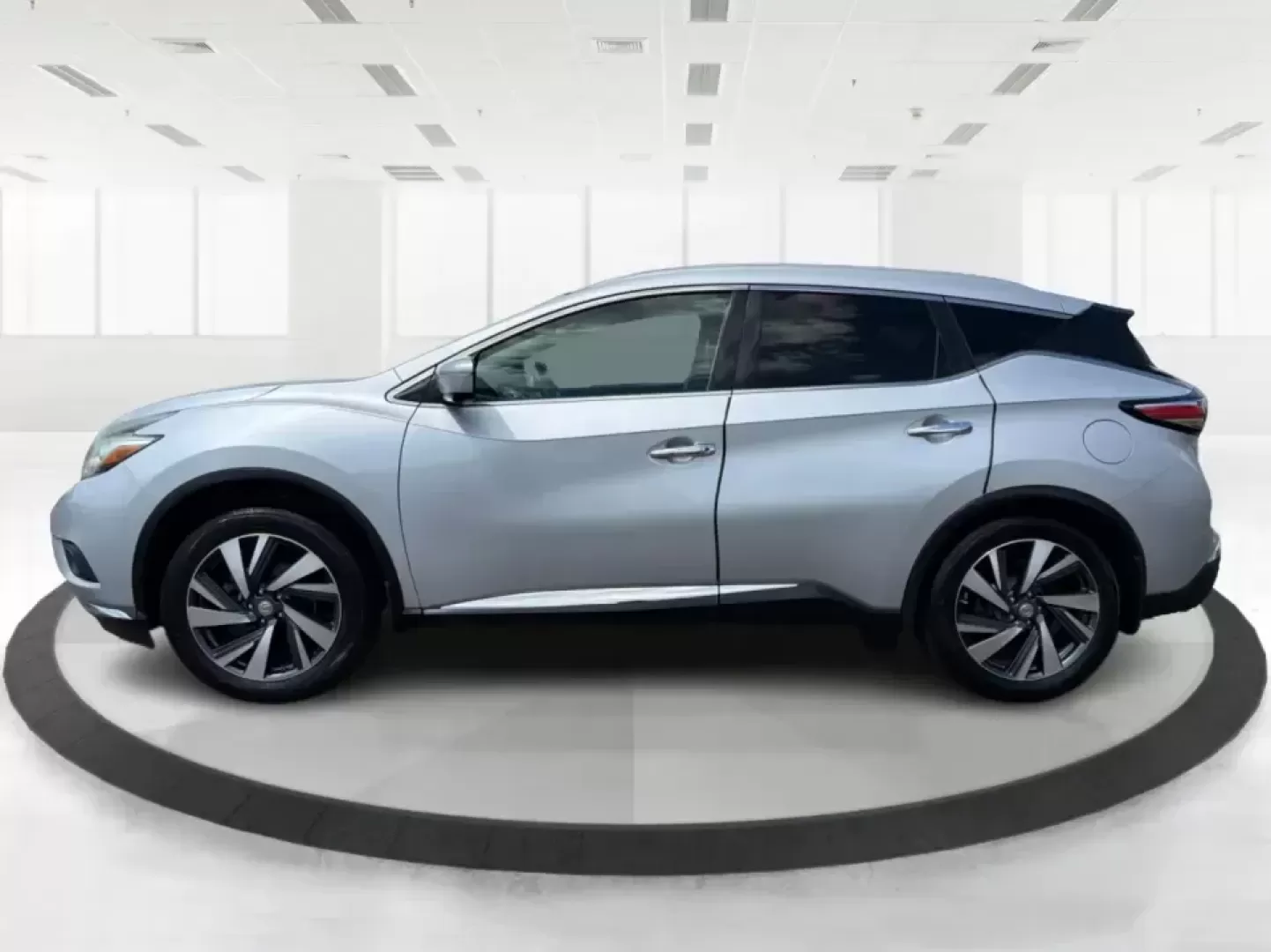2015 Nissan Murano Platinum (5N1AZ2MHXFN) with an 3.5L V-6 DOHC engine, Continuously Variable Transmission transmission, located at 8750 N County Rd 25A, Piqua, OH, 45356, (937) 908-9800, 40.164391, -84.232513 - Load up the family, point the hood toward a weekend getaway, and enjoy the kind of comfort that makes long drives feel easy-this 2015 Nissan Murano Platinum is built for real life in West Central Ohio, from school drop-offs to road trips up I-75. Finished in Brilliant Silver Metallic and equipped wi - Photo#5