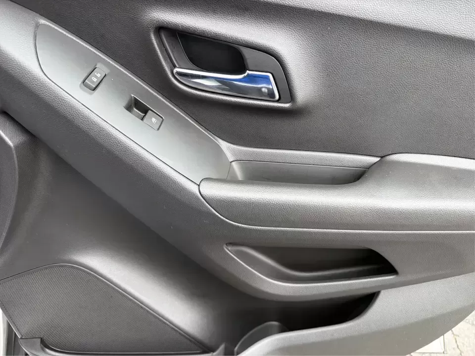 2018 Chevrolet Trax LT (KL7CJLSB1JB) with an ECOTEC 1.4L I-4 DOHC engine, 6A transmission, located at 8750 N County Rd 25A, Piqua, OH, 45356, (937) 908-9800, 40.164391, -84.232513 - Make your everyday drive easier-and your weekends bigger-in a compact SUV that fits real life. The 2018 Chevrolet Trax LT is a smart pick for commuters who want an efficient footprint for parking downtown, growing families who need flexible cargo space, and road-trip fans who want comfort and confid - Photo#20