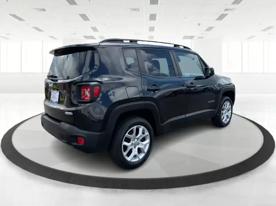 2017 Jeep Renegade Latitude 4x4 (ZACCJBBB7HP) with an 2.4L L4 DOHC 16V engine, 6M transmission, located at 1099 N County Rd 25A , Troy, OH, 45373, (937) 908-9800, 40.057079, -84.212883 - 2017 Jeep Renegade Latitude 4x4 - Photo#2