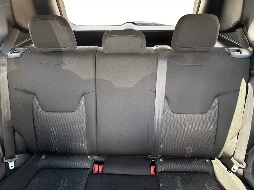 2017 Jeep Renegade Latitude 4x4 (ZACCJBBB7HP) with an 2.4L L4 DOHC 16V engine, 6M transmission, located at 1099 N County Rd 25A , Troy, OH, 45373, (937) 908-9800, 40.057079, -84.212883 - 2017 Jeep Renegade Latitude 4x4 - Photo#14