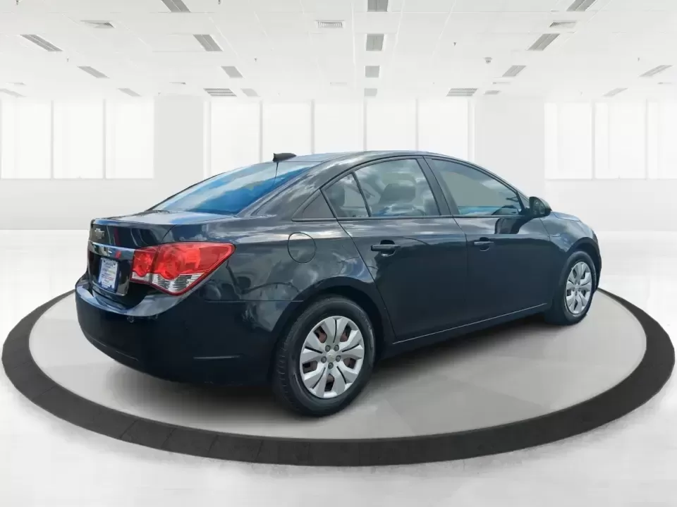 2016 Chevrolet Cruze Limited LS Auto (1G1PC5SH3G7) with an ECOTEC 1.8L I-4 DOHC engine, 6A transmission, located at 4508 South Dixie Dr, Moraine, OH, 45439, (937) 908-9800, 39.689976, -84.218452 - Need a dependable commuter that won't drain your budget, yet still feels comfortable for everyday life in the Miami Valley? This **2016 Chevrolet Cruze Limited LS Auto** is a smart pick for students, first-time buyers, and busy families who want an easy-to-park sedan for errands, work, and weekend p - Photo#2
