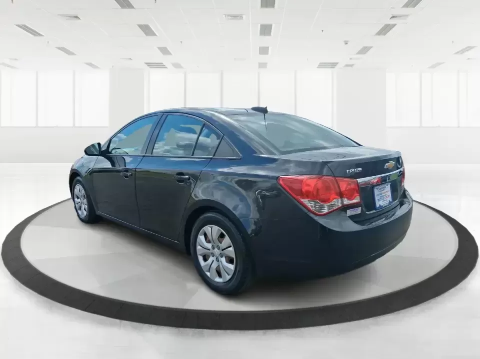 2016 Chevrolet Cruze Limited LS Auto (1G1PC5SH3G7) with an ECOTEC 1.8L I-4 DOHC engine, 6A transmission, located at 4508 South Dixie Dr, Moraine, OH, 45439, (937) 908-9800, 39.689976, -84.218452 - Need a dependable commuter that won't drain your budget, yet still feels comfortable for everyday life in the Miami Valley? This **2016 Chevrolet Cruze Limited LS Auto** is a smart pick for students, first-time buyers, and busy families who want an easy-to-park sedan for errands, work, and weekend p - Photo#4