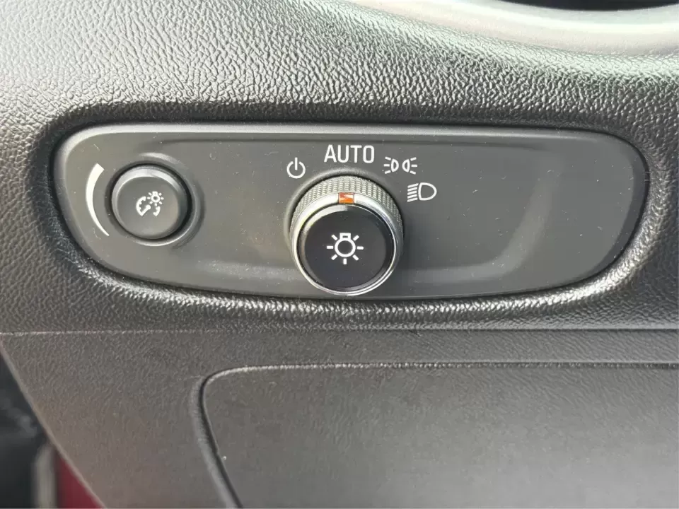 2016 Chevrolet Malibu LS (1G1ZB5ST6GF) with an 1.5L L4 DOHC 16V engine, 6-Speed Automatic transmission, located at 8750 N County Rd 25A, Piqua, OH, 45356, (937) 908-9800, 40.164391, -84.232513 - Set up for the daily commute, school drop-offs, and easy weekend getaways, this 2016 Chevrolet Malibu LS is the kind of sedan that fits real life in West Central Ohio-comfortable on longer drives, efficient for errands, and sized right for tight parking lots and busy schedules. Finished in eye-catch - Photo#17