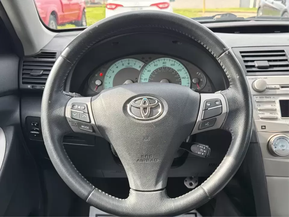 2011 Toyota Camry SE V6 (4T1BK3EK9BU) with an 3.5L V-6 DOHC engine, 6-Speed Automatic transmission, located at 8750 N County Rd 25A, Piqua, OH, 45356, (937) 908-9800, 40.164391, -84.232513 - Need a commuter that can eat up I75 miles all week, then still feel sporty for a Saturday drive past the Great Miami River or out toward the Miami Valley? This 2011 Toyota Camry SE V6 is the kind of practical-yet-fun sedan that fits real life in Piqua-reliable for work runs, comfortable for family e - Photo#16