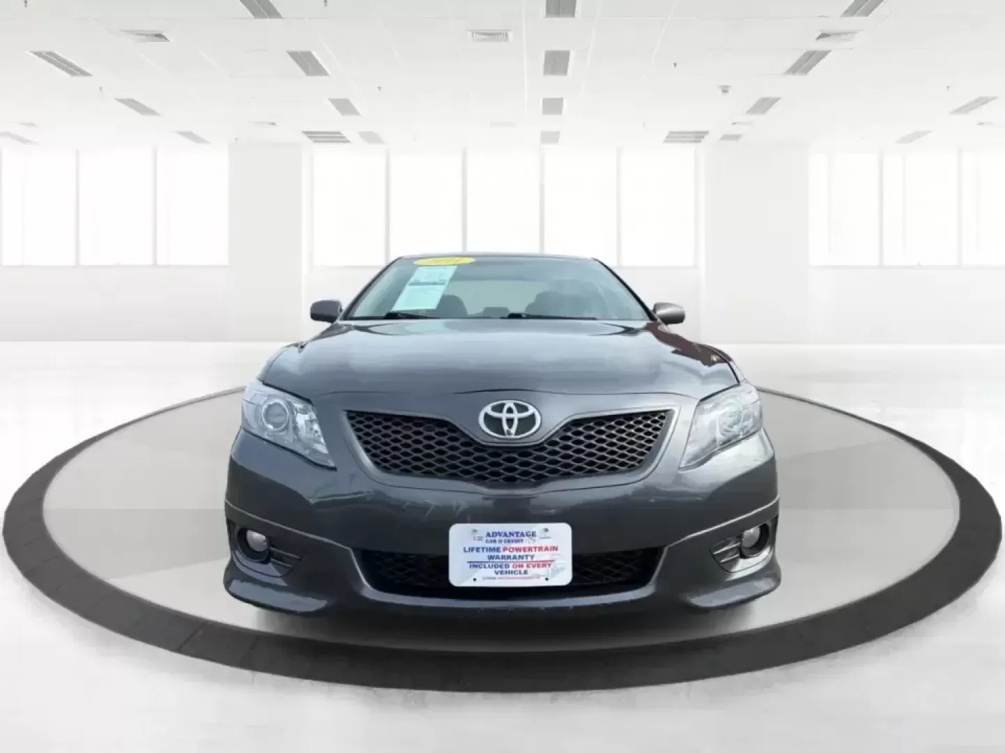 2011 Toyota Camry SE V6 (4T1BK3EK9BU) with an 3.5L V-6 DOHC engine, 6-Speed Automatic transmission, located at 4508 South Dixie Dr, Moraine, OH, 45439, (937) 908-9800, 39.689976, -84.218452 - Need a commuter that can eat up I75 miles all week, then still feel sporty for a Saturday drive past the Great Miami River or out toward the Miami Valley? This 2011 Toyota Camry SE V6 is the kind of practical-yet-fun sedan that fits real life in Piqua-reliable for work runs, comfortable for family e - Photo#7