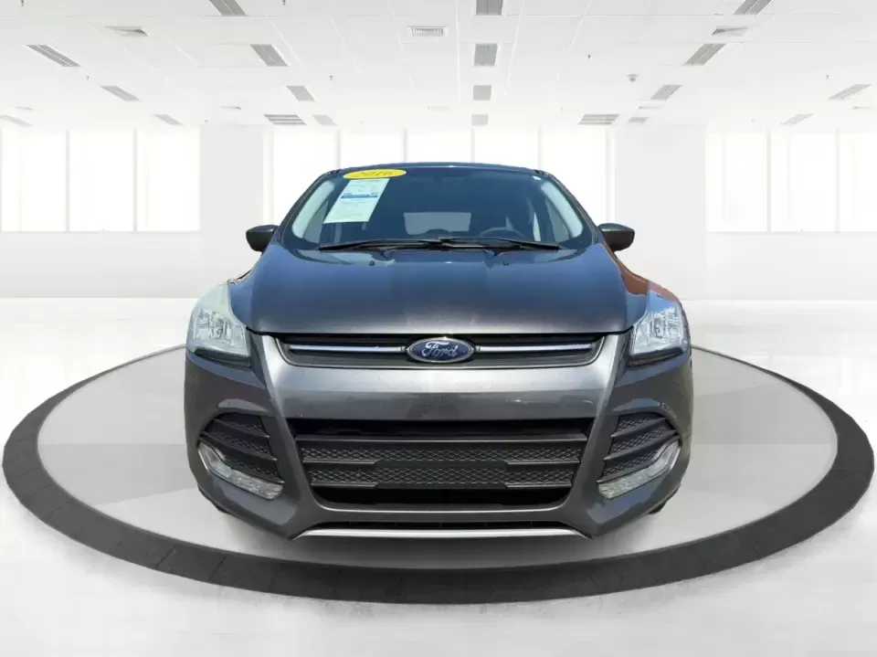 2016 Ford Escape SE (1FMCU0G77GU) with an 2.5L L4 DOHC 16V engine, 6-Speed Automatic transmission, located at 4508 South Dixie Dr, Moraine, OH, 45439, (937) 908-9800, 39.689976, -84.218452 - Whether you're commuting up and down South Dixie Drive, running errands between Moraine and Dayton, or packing up for a weekend getaway, this 2016 Ford Escape SE is the kind of practical SUV that fits real life. It's easy to park, comfortable for daily driving, and versatile enough for everything fr - Photo#7