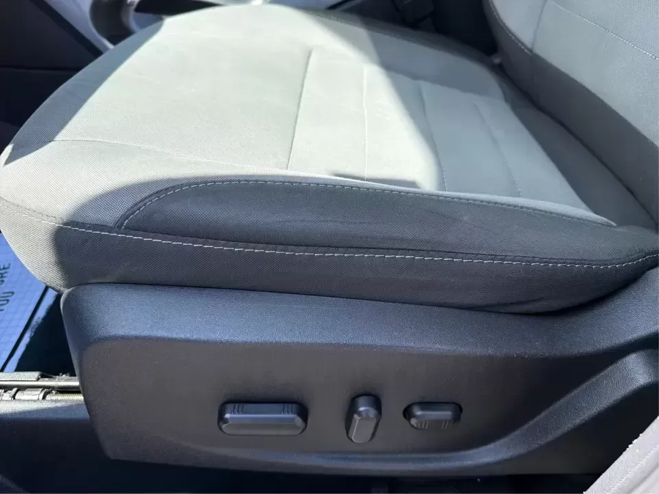 2016 Ford Escape SE (1FMCU0G77GU) with an 2.5L L4 DOHC 16V engine, 6-Speed Automatic transmission, located at 4508 South Dixie Dr, Moraine, OH, 45439, (937) 908-9800, 39.689976, -84.218452 - Whether you're commuting up and down South Dixie Drive, running errands between Moraine and Dayton, or packing up for a weekend getaway, this 2016 Ford Escape SE is the kind of practical SUV that fits real life. It's easy to park, comfortable for daily driving, and versatile enough for everything fr - Photo#18