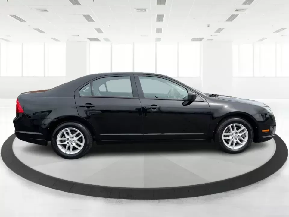 2012 Ford Fusion S (3FAHP0GA3CR) with an 2.5L I-4 DOHC engine, located at 1099 N County Rd 25A , Troy, OH, 45373, (937) 908-9800, 40.057079, -84.212883 - Need a dependable, budget-friendly sedan that can handle the weekday grind and still feel comfortable for weekend errands or a quick road trip to Dayton? This 2012 Ford Fusion S in sleek Tuxedo Black is a smart pick for commuters, first-time buyers, and growing families who want practical transporta - Photo#1