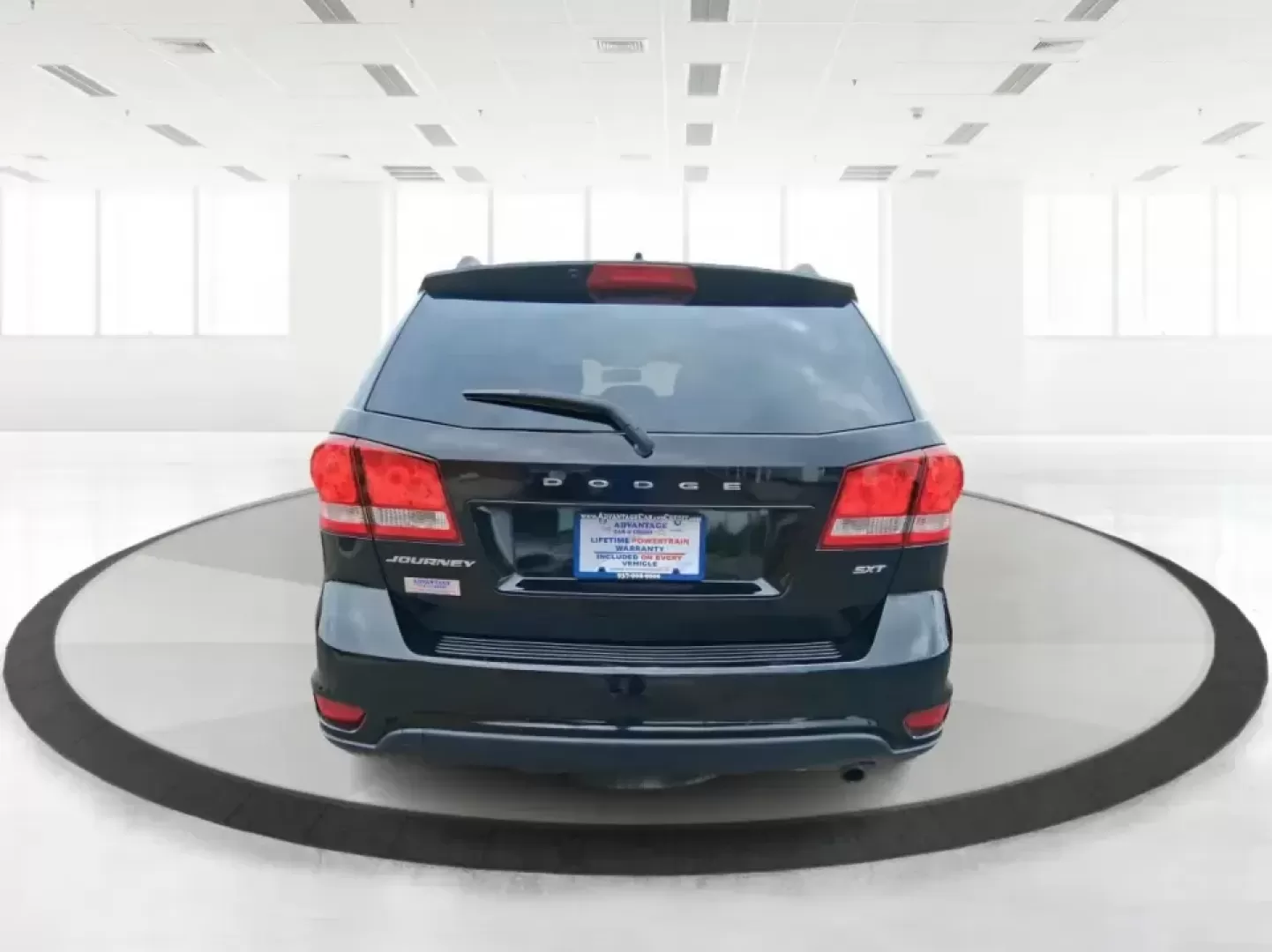 2016 Dodge Journey SXT (3C4PDCBB9GT) with an 2.4L L6 DOHC 16V engine, 4A transmission, located at 1230 East Main St, Xenia, OH, 45385, (937) 908-9800, 39.688026, -83.910172 - Pack up the kids, load the groceries, or point the nose toward a weekend getaway at John Bryan State Park-this 2016 Dodge Journey SXT is the kind of practical SUV that fits real life in and around Xenia. With three-row flexibility, a comfortable ride for longer drives, and everyday convenience featu - Photo#3