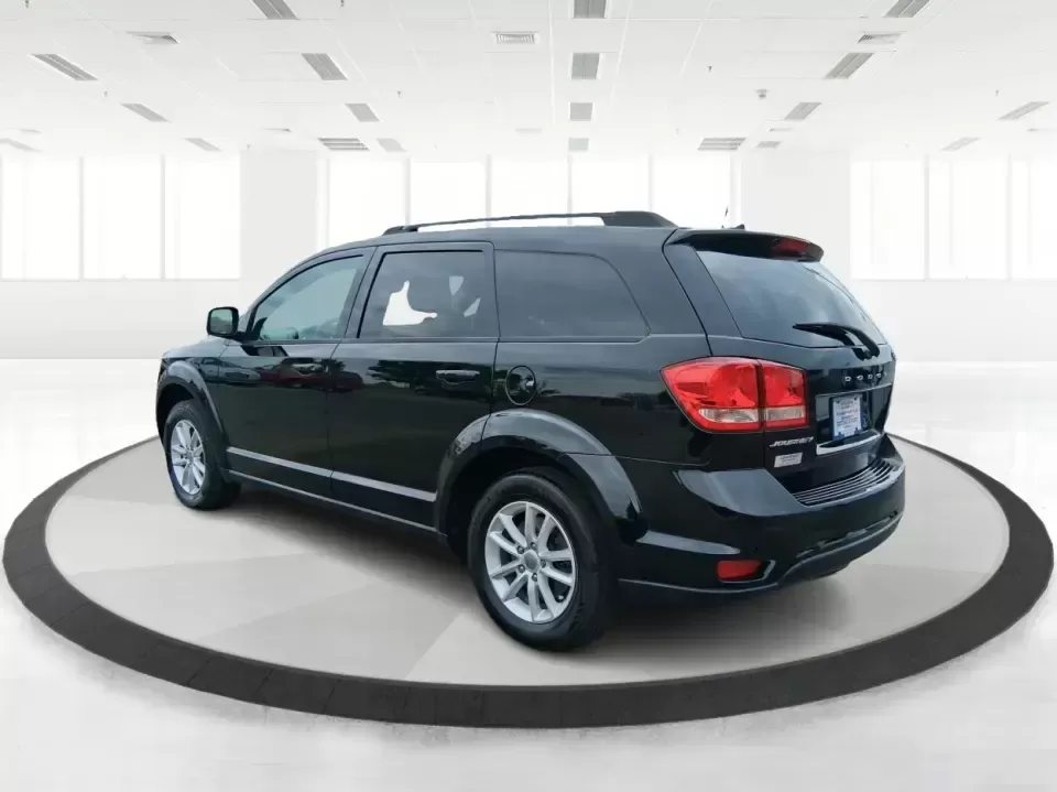 2016 Dodge Journey SXT (3C4PDCBB9GT) with an 2.4L L6 DOHC 16V engine, 4A transmission, located at 1230 East Main St, Xenia, OH, 45385, (937) 908-9800, 39.688026, -83.910172 - Pack up the kids, load the groceries, or point the nose toward a weekend getaway at John Bryan State Park-this 2016 Dodge Journey SXT is the kind of practical SUV that fits real life in and around Xenia. With three-row flexibility, a comfortable ride for longer drives, and everyday convenience featu - Photo#4
