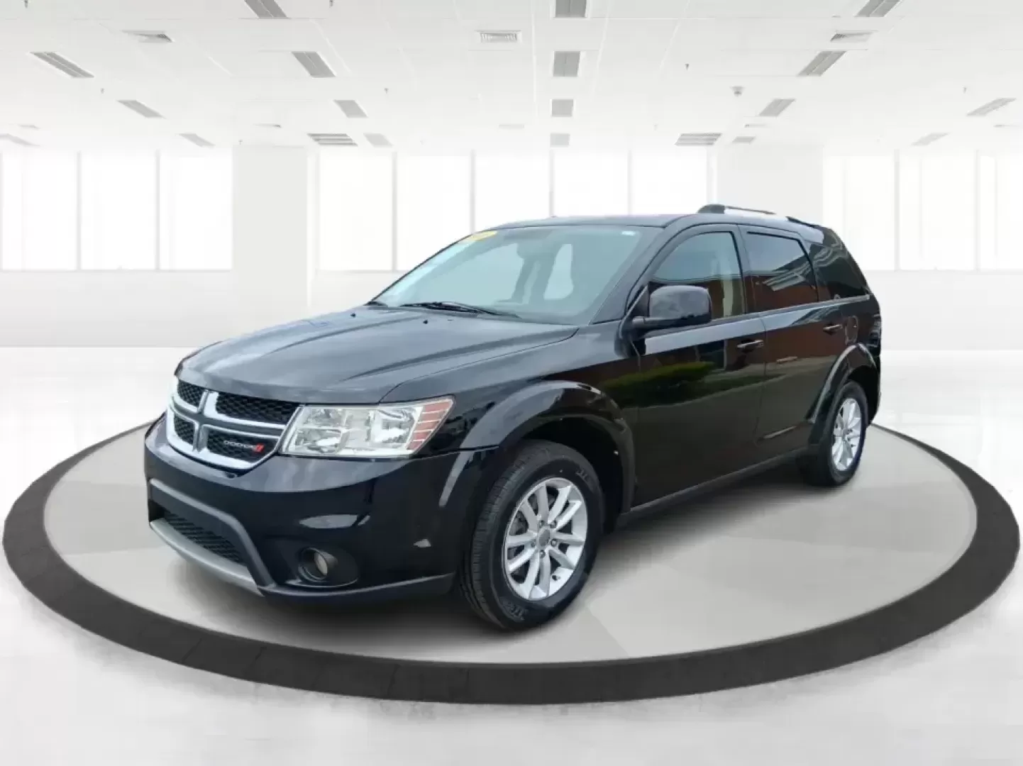 2016 Dodge Journey SXT (3C4PDCBB9GT) with an 2.4L L6 DOHC 16V engine, 4A transmission, located at 1230 East Main St, Xenia, OH, 45385, (937) 908-9800, 39.688026, -83.910172 - Pack up the kids, load the groceries, or point the nose toward a weekend getaway at John Bryan State Park-this 2016 Dodge Journey SXT is the kind of practical SUV that fits real life in and around Xenia. With three-row flexibility, a comfortable ride for longer drives, and everyday convenience featu - Photo#8