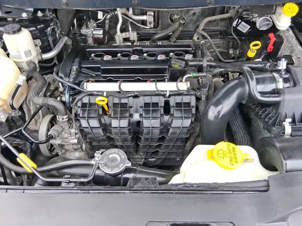 2016 Dodge Journey SXT (3C4PDCBB9GT) with an 2.4L L6 DOHC 16V engine, 4A transmission, located at 1230 East Main St, Xenia, OH, 45385, (937) 908-9800, 39.688026, -83.910172 - Pack up the kids, load the groceries, or point the nose toward a weekend getaway at John Bryan State Park-this 2016 Dodge Journey SXT is the kind of practical SUV that fits real life in and around Xenia. With three-row flexibility, a comfortable ride for longer drives, and everyday convenience featu - Photo#11