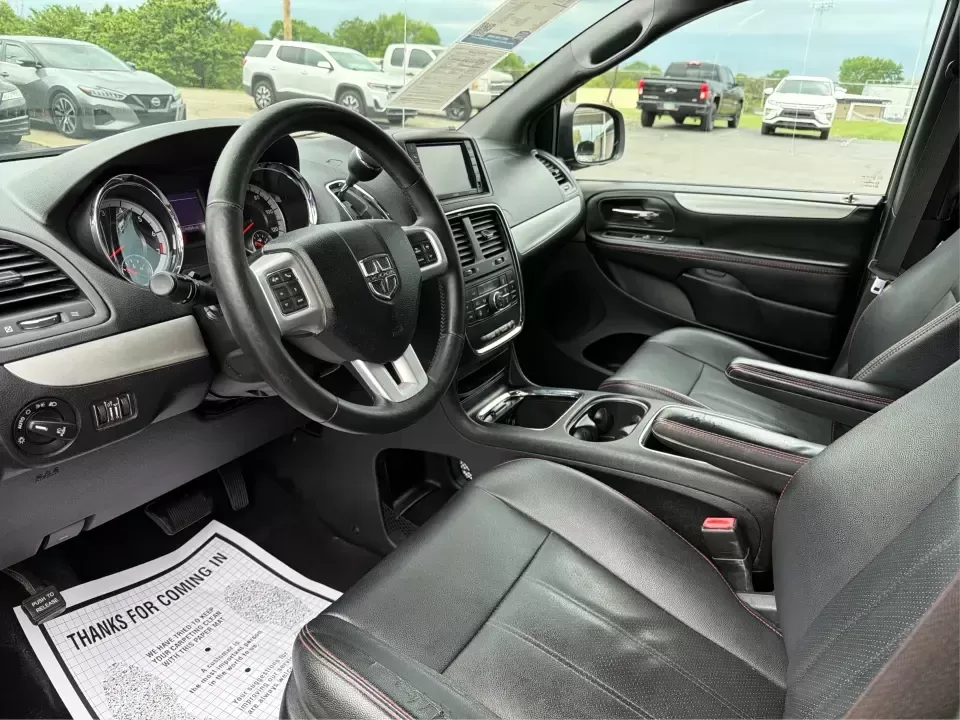 2017 Dodge Grand Caravan GT (2C4RDGEGXHR) with an Pentastar 3.6L V-6 DOHC engine, 6A transmission, located at 8750 N County Rd 25A, Piqua, OH, 45356, (937) 908-9800, 40.164391, -84.232513 - Picture the next family road trip, school drop-off line, or weekend tournament run-everyone comfortable, gear loaded, and the drive feeling easy. This 2017 Dodge Grand Caravan GT is built for real life in West Central Ohio, giving growing families and busy commuters the space, flexibility, and every - Photo#9