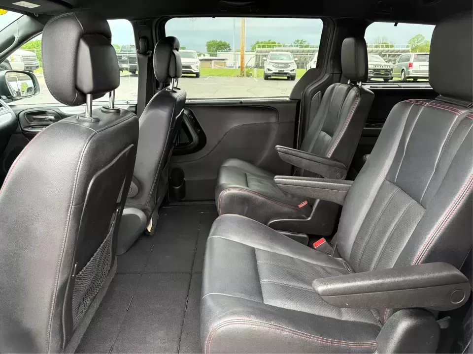 2017 Dodge Grand Caravan GT (2C4RDGEGXHR) with an Pentastar 3.6L V-6 DOHC engine, 6A transmission, located at 8750 N County Rd 25A, Piqua, OH, 45356, (937) 908-9800, 40.164391, -84.232513 - Picture the next family road trip, school drop-off line, or weekend tournament run-everyone comfortable, gear loaded, and the drive feeling easy. This 2017 Dodge Grand Caravan GT is built for real life in West Central Ohio, giving growing families and busy commuters the space, flexibility, and every - Photo#10