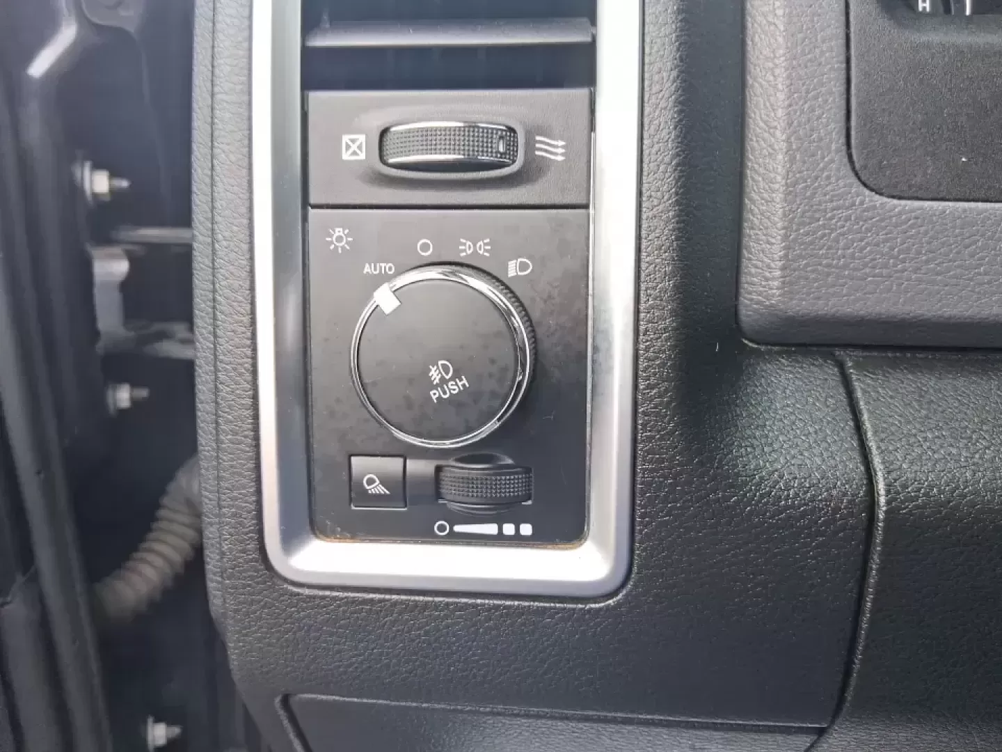 2016 Ram 1500 Big Horn (3C6RR7LT2GG) with an 5.7L V8 OHV 16V engine, 6A transmission, located at 401 Woodman Dr, Riverside, OH, 45431, (937) 908-9800, 39.760899, -84.123421 - Weekend projects, lake-day getaways, and Ohio winters don't pause for perfect timing-you need a truck that's ready when life is. This 2016 Ram 1500 Big Horn Crew Cab 4WD in Maximum Steel Metallic Clearcoat is built for the real-world routine around Piqua: hauling gear, towing toys, commuting up and - Photo#16
