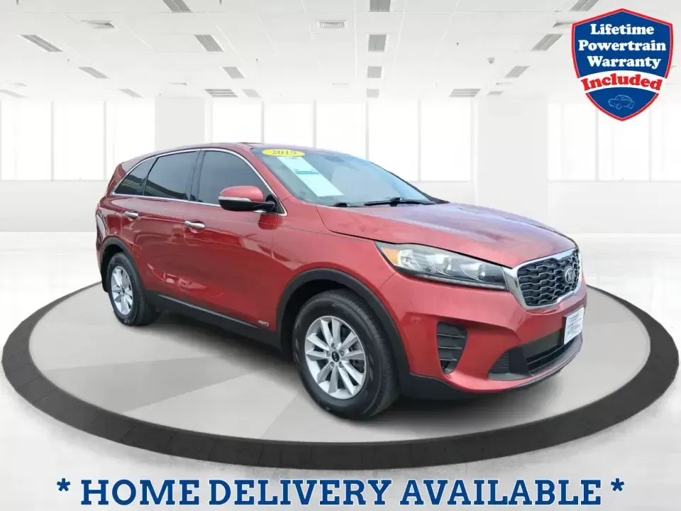 2019 Kia Sorento 2.4L LX (5XYPGDA32KG) with an 2.4L I-4 gasoline direct injection engine, 6A transmission, located at 1184 Kauffman Ave, Fairborn, OH, 45324, (937) 908-9800, 39.807072, -84.030914 - Pack up the kids, load the cooler, and head out for a weekend at John Bryan State Park or a day trip to the National Museum of the U.S. Air Force-this 2019 Kia Sorento LX is the kind of SUV that fits real life in Fairborn. With three-row flexibility, confident capability, and everyday comfort, it's - Photo#0