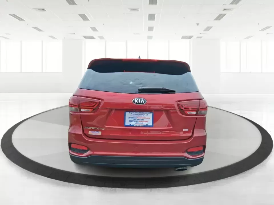 2019 Kia Sorento 2.4L LX (5XYPGDA32KG) with an 2.4L I-4 gasoline direct injection engine, 6A transmission, located at 1184 Kauffman Ave, Fairborn, OH, 45324, (937) 908-9800, 39.807072, -84.030914 - Pack up the kids, load the cooler, and head out for a weekend at John Bryan State Park or a day trip to the National Museum of the U.S. Air Force-this 2019 Kia Sorento LX is the kind of SUV that fits real life in Fairborn. With three-row flexibility, confident capability, and everyday comfort, it's - Photo#3