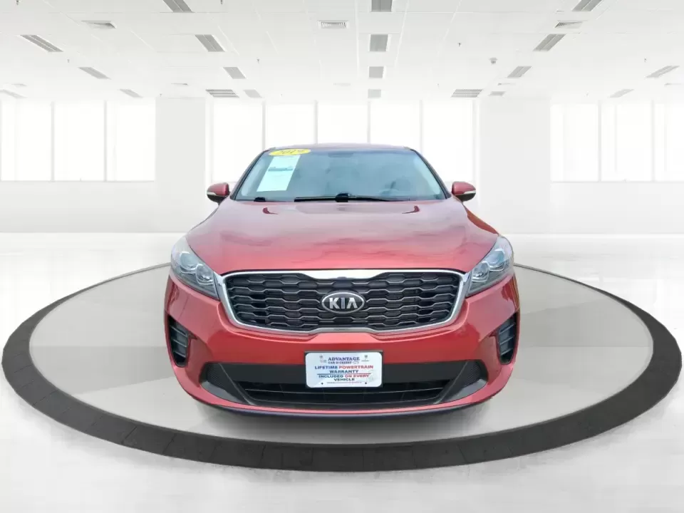 2019 Kia Sorento 2.4L LX (5XYPGDA32KG) with an 2.4L I-4 gasoline direct injection engine, 6A transmission, located at 1184 Kauffman Ave, Fairborn, OH, 45324, (937) 908-9800, 39.807072, -84.030914 - Pack up the kids, load the cooler, and head out for a weekend at John Bryan State Park or a day trip to the National Museum of the U.S. Air Force-this 2019 Kia Sorento LX is the kind of SUV that fits real life in Fairborn. With three-row flexibility, confident capability, and everyday comfort, it's - Photo#7