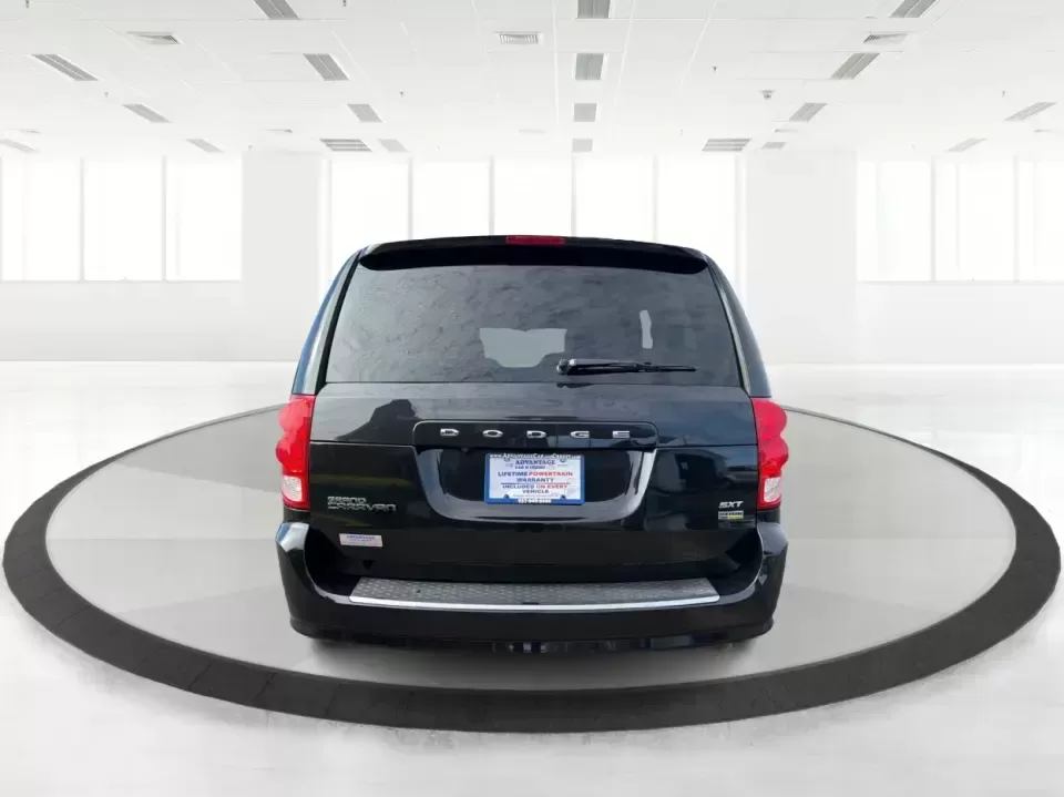 2017 Dodge Grand Caravan SXT (2C4RDGCG6HR) with an Pentastar 3.6L V-6 DOHC engine, 6A transmission, located at 1230 East Main St, Xenia, OH, 45385, (937) 908-9800, 39.688026, -83.910172 - Make school drop-offs, grocery runs, and weekend road trips feel easy again in a family-ready van that's built to haul people, gear, and memories. This 2017 Dodge Grand Caravan SXT in Black Onyx Crystal Pearlcoat is a smart pick for growing families, busy commuters who need space, and budget-conscio - Photo#3