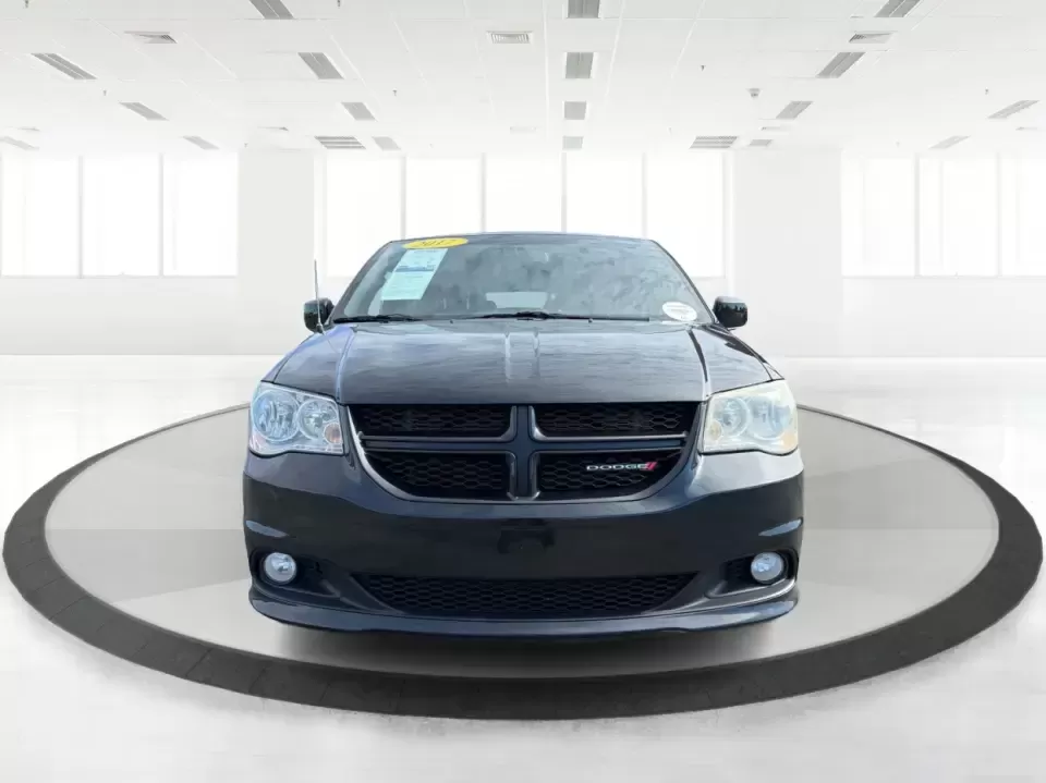 2017 Dodge Grand Caravan SXT (2C4RDGCG6HR) with an Pentastar 3.6L V-6 DOHC engine, 6A transmission, located at 1230 East Main St, Xenia, OH, 45385, (937) 908-9800, 39.688026, -83.910172 - Make school drop-offs, grocery runs, and weekend road trips feel easy again in a family-ready van that's built to haul people, gear, and memories. This 2017 Dodge Grand Caravan SXT in Black Onyx Crystal Pearlcoat is a smart pick for growing families, busy commuters who need space, and budget-conscio - Photo#7