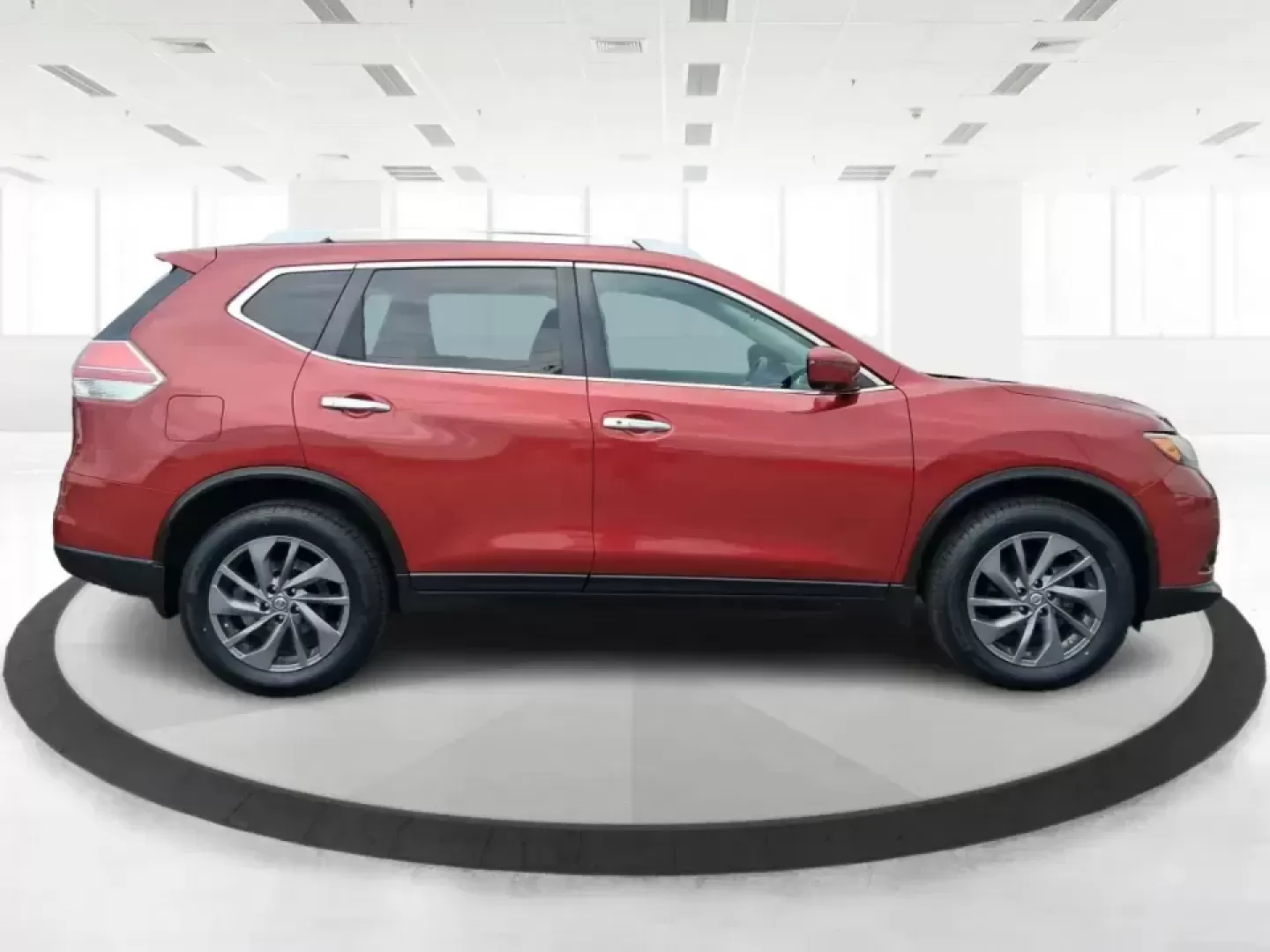 2016 Nissan Rogue SL (5N1AT2MV7GC) with an 2.5L I-4 DOHC engine, CVT transmission, located at 1230 East Main St, Xenia, OH, 45385, (937) 908-9800, 39.688026, -83.910172 - Picture your next Ohio weekend: packing up for John Bryan State Park, cruising out toward Clifton Gorge, or simply making the school run and the daily commute down US-35 feel easier and more comfortable. This 2016 Nissan Rogue SL in eye-catching Cayenne Red is the kind of practical, do-it-all SUV th - Photo#1