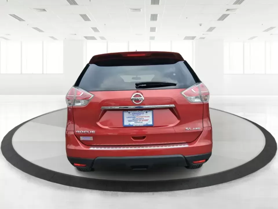 2016 Nissan Rogue SL (5N1AT2MV7GC) with an 2.5L I-4 DOHC engine, CVT transmission, located at 1230 East Main St, Xenia, OH, 45385, (937) 908-9800, 39.688026, -83.910172 - Picture your next Ohio weekend: packing up for John Bryan State Park, cruising out toward Clifton Gorge, or simply making the school run and the daily commute down US-35 feel easier and more comfortable. This 2016 Nissan Rogue SL in eye-catching Cayenne Red is the kind of practical, do-it-all SUV th - Photo#3