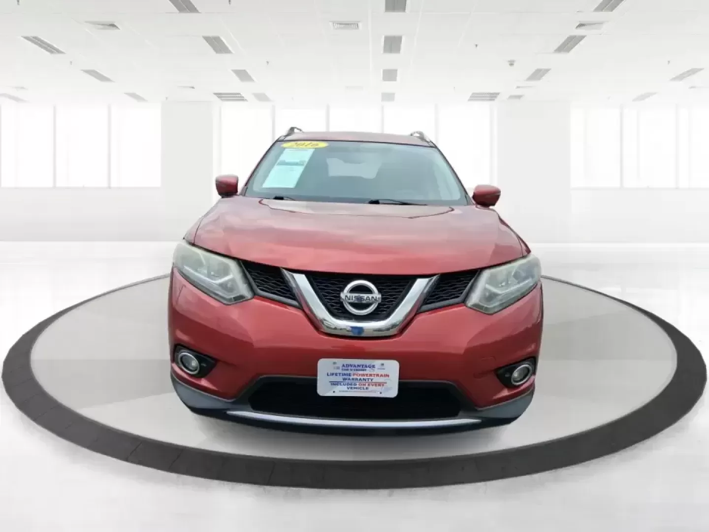 2016 Nissan Rogue SL (5N1AT2MV7GC) with an 2.5L I-4 DOHC engine, CVT transmission, located at 1230 East Main St, Xenia, OH, 45385, (937) 908-9800, 39.688026, -83.910172 - Picture your next Ohio weekend: packing up for John Bryan State Park, cruising out toward Clifton Gorge, or simply making the school run and the daily commute down US-35 feel easier and more comfortable. This 2016 Nissan Rogue SL in eye-catching Cayenne Red is the kind of practical, do-it-all SUV th - Photo#7