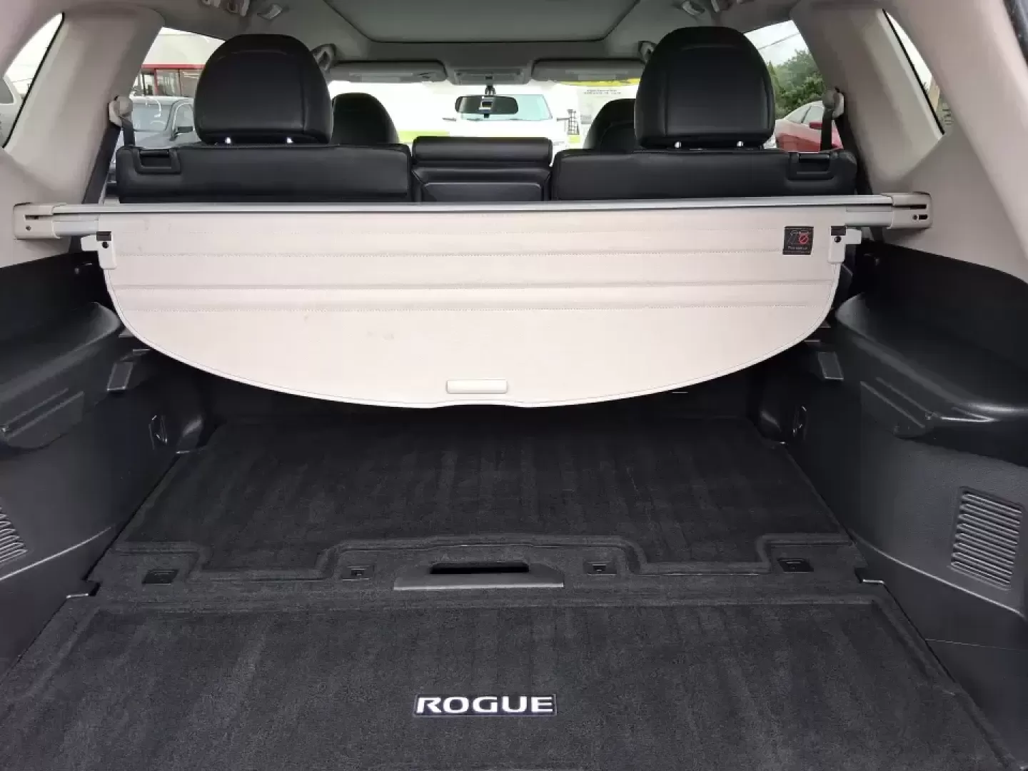 2016 Nissan Rogue SL (5N1AT2MV7GC) with an 2.5L I-4 DOHC engine, CVT transmission, located at 1230 East Main St, Xenia, OH, 45385, (937) 908-9800, 39.688026, -83.910172 - Picture your next Ohio weekend: packing up for John Bryan State Park, cruising out toward Clifton Gorge, or simply making the school run and the daily commute down US-35 feel easier and more comfortable. This 2016 Nissan Rogue SL in eye-catching Cayenne Red is the kind of practical, do-it-all SUV th - Photo#12