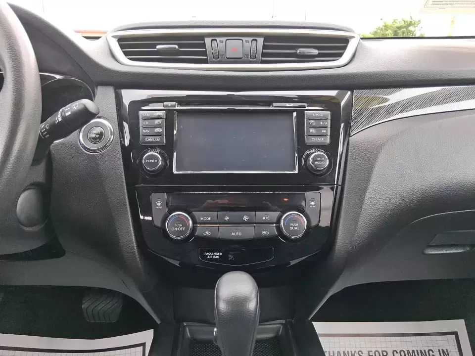 2016 Nissan Rogue SL (5N1AT2MV7GC) with an 2.5L I-4 DOHC engine, CVT transmission, located at 1230 East Main St, Xenia, OH, 45385, (937) 908-9800, 39.688026, -83.910172 - Picture your next Ohio weekend: packing up for John Bryan State Park, cruising out toward Clifton Gorge, or simply making the school run and the daily commute down US-35 feel easier and more comfortable. This 2016 Nissan Rogue SL in eye-catching Cayenne Red is the kind of practical, do-it-all SUV th - Photo#13