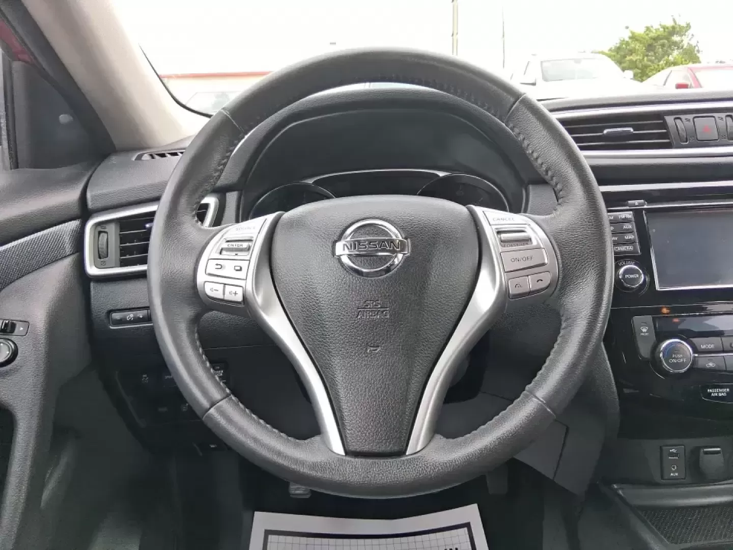 2016 Nissan Rogue SL (5N1AT2MV7GC) with an 2.5L I-4 DOHC engine, CVT transmission, located at 1230 East Main St, Xenia, OH, 45385, (937) 908-9800, 39.688026, -83.910172 - Picture your next Ohio weekend: packing up for John Bryan State Park, cruising out toward Clifton Gorge, or simply making the school run and the daily commute down US-35 feel easier and more comfortable. This 2016 Nissan Rogue SL in eye-catching Cayenne Red is the kind of practical, do-it-all SUV th - Photo#16