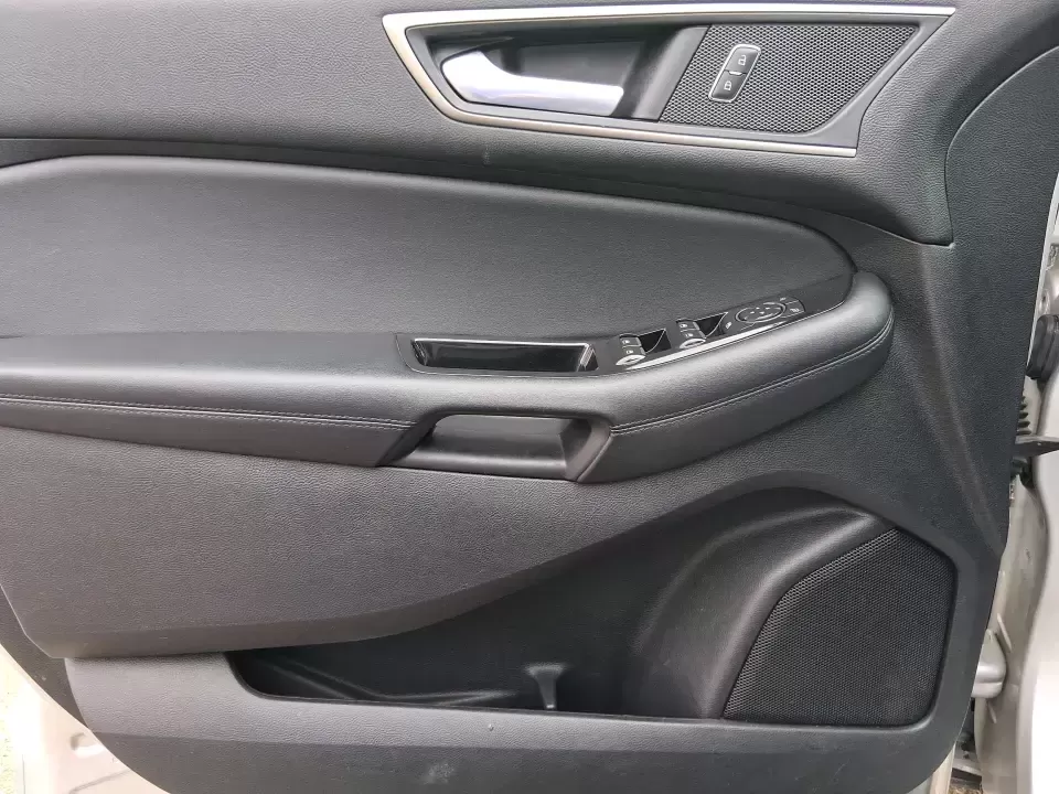 2019 Ford Edge SEL (2FMPK4J98KB) with an EcoBoost 2L I-4 gasoline direct injection engine, 6A transmission, located at 8750 N County Rd 25A, Piqua, OH, 45356, (937) 908-9800, 40.164391, -84.232513 - Picture your next road trip up I75, a week of school drop-offs, or a snowy Ohio commute that still feels calm and comfortable-this 2019 Ford Edge SEL AWD is built for real life. With confident all-wheel drive and a practical SUV layout, it's a smart fit for growing families, busy professionals, and - Photo#19
