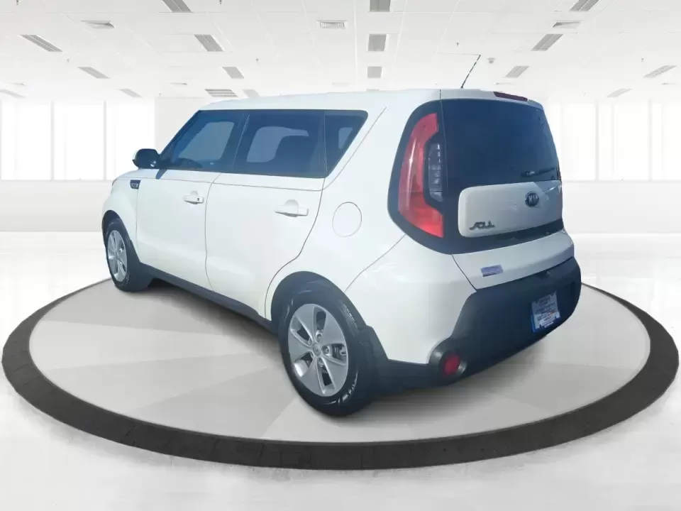 2015 Kia Soul Base (KNDJN2A28F7) with an 1.6L L4 DOHC 16V engine, located at 1099 N County Rd 25A , Troy, OH, 45373, (937) 908-9800, 40.057079, -84.212883 - Whether you're commuting down I-75, running errands between Troy neighborhoods, or packing up for a weekend escape to Charleston Falls Preserve, this 2015 Kia Soul is the kind of practical, personality-packed ride that fits real life. With its easy-to-park wagon shape, versatile cargo space, and fue - Photo#4