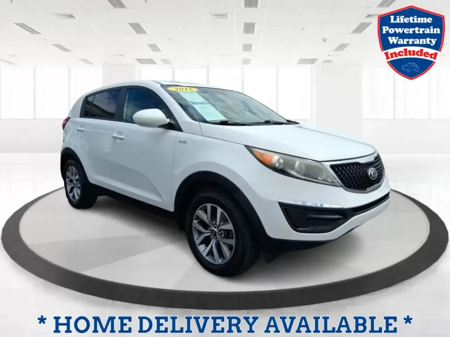 2015 Kia Sportage LX (KNDPBCAC2F7) with an 2.4L V6 DOHC 24V engine, 6-Speed Automatic transmission, located at 1184 Kauffman Ave, Fairborn, OH, 45324, (937) 908-9800, 39.807072, -84.030914 - Ready for weekend getaways at Caesar Creek, snowy commutes up I675, or everyday school-and-grocery runs around Fairborn and Beavercreek, this 2015 Kia Sportage LX is the kind of practical crossover that fits real life. With confident AWD/4WD capability, a comfortable cabin, and versatile cargo space - Photo#0