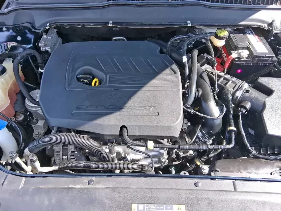 2014 Ford Fusion SE (3FA6P0HD8ER) with an 1.5L L4 DOHC 16V engine, located at 1230 East Main St, Xenia, OH, 45385, (937) 908-9800, 39.688026, -83.910172 - Need a dependable commuter that still feels comfortable for date night in Beavercreek, errands around Xenia Station, and weekend drives out toward Caesars Creek? This 2014 Ford Fusion SE is the kind of smart, budget-friendly sedan that fits real life-easy to park downtown, smooth on longer stretches - Photo#11