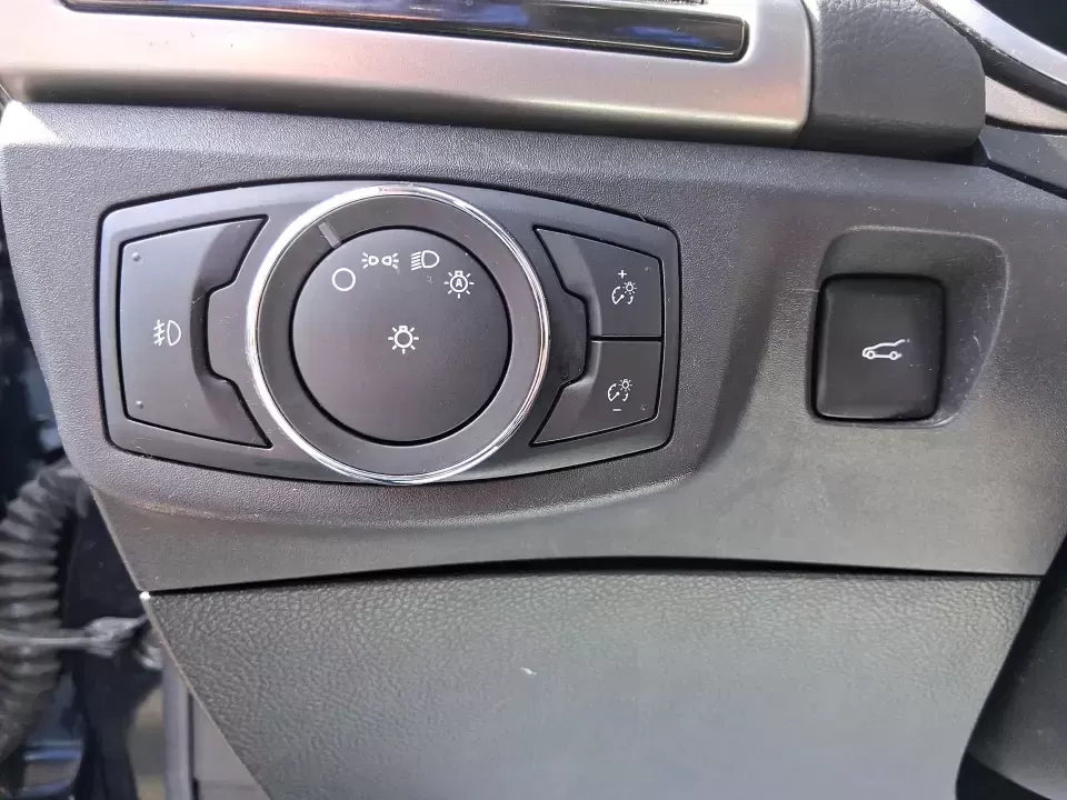 2014 Ford Fusion SE (3FA6P0HD8ER) with an 1.5L L4 DOHC 16V engine, located at 1230 East Main St, Xenia, OH, 45385, (937) 908-9800, 39.688026, -83.910172 - Need a dependable commuter that still feels comfortable for date night in Beavercreek, errands around Xenia Station, and weekend drives out toward Caesars Creek? This 2014 Ford Fusion SE is the kind of smart, budget-friendly sedan that fits real life-easy to park downtown, smooth on longer stretches - Photo#17