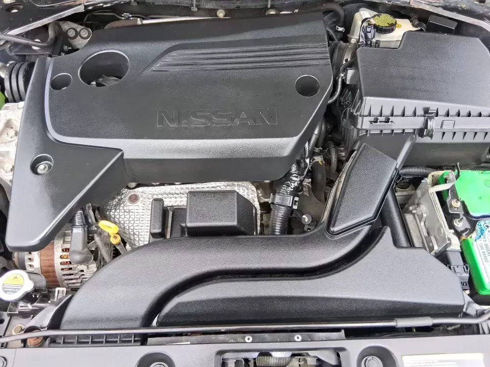 2017 Nissan Altima 2.5 SV (1N4AL3AP3HC) with an 2.5L I-4 DOHC engine, CVT transmission, located at 8750 N County Rd 25A, Piqua, OH, 45356, (937) 908-9800, 40.164391, -84.232513 - Need a reliable sedan for the daily commute up and down I75, quick school drop-offs, and comfortable weekend trips to Dayton or along the Great Miami River? This 2017 Nissan Altima 2.5 SV in Storm Blue is a smart, budget-friendly choice that delivers the space and comfort families and commuters want - Photo#11