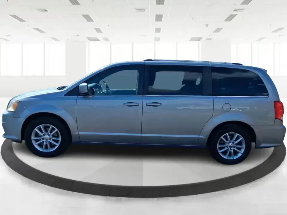 2018 Dodge Grand Caravan SXT (2C4RDGCG5JR) with an Pentastar 3.6L V-6 DOHC engine, 6A transmission, located at 8750 N County Rd 25A, Piqua, OH, 45356, (937) 908-9800, 40.164391, -84.232513 - Road-trip weekends to Indian Lake, daily school drop-offs, and stress-free grocery runs-all get easier when you have a van built for real life. This 2018 Dodge Grand Caravan SXT in Billet Clearcoat is a smart pick for growing families, busy commuters traveling up and down I75, and budget-conscious b - Photo#5