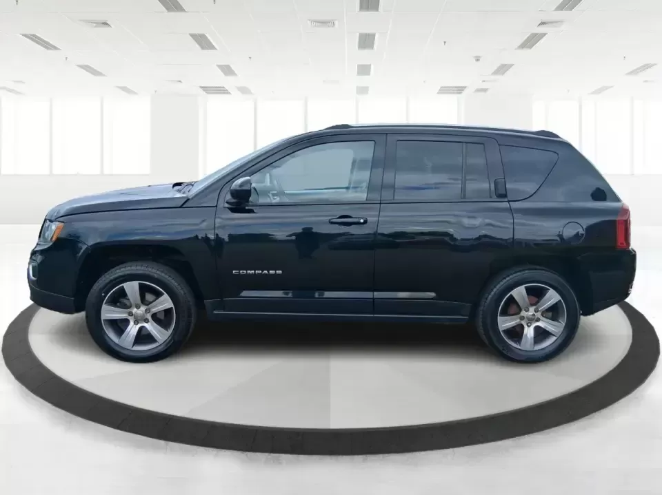 2017 Jeep Compass High Altitude FWD (1C4NJCEBXHD) with an 2.4L L4 DOHC 16V engine, CVT transmission, located at 1951 S Dayton Lakeview Rd., New Carlisle, OH, 45344, (937) 908-9800, 39.890999, -84.050255 - Picture your next week looking simpler: a comfortable SUV for the daily commute down I70, school drop-offs, and spontaneous Saturday drives to Buck Creek State Park-without feeling like you have to put your life on hold while you shop for financing. This 2017 Jeep Compass High Altitude FWD in Black - Photo#5