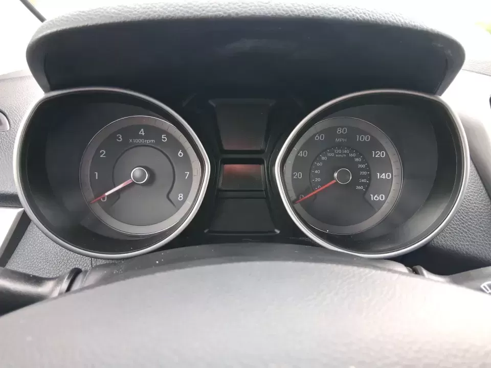2017 Hyundai Elantra GT GT (KMHD35LH1HU) with an 2.0L L4 16V DOHC engine, 6M transmission, located at 1951 S Dayton Lakeview Rd., New Carlisle, OH, 45344, (937) 908-9800, 39.890999, -84.050255 - Need a smart, sporty daily driver that fits city errands, campus runs, and weekend getaways without feeling bulky? This **2017 Hyundai Elantra GT** hatchback is a practical pick for commuters who want easy parking, flexible cargo space, and a fun-to-drive feel-ideal for life in and around **New Carl - Photo#14