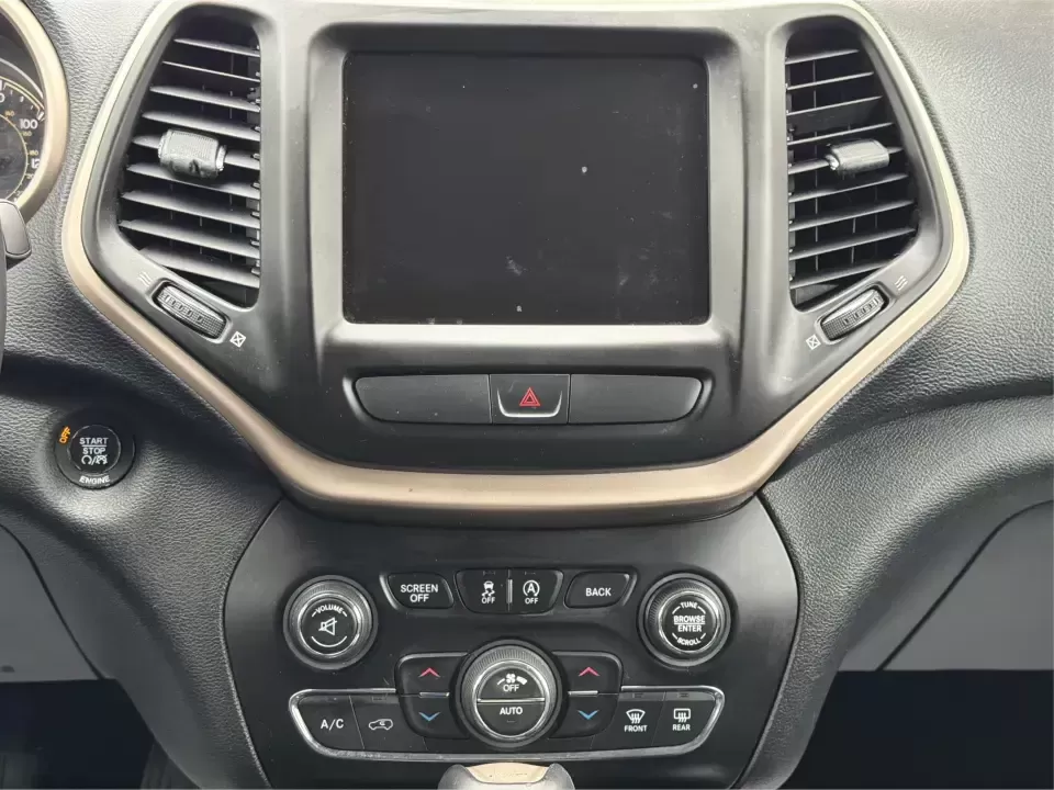 2015 Jeep Cherokee Limited (1C4PJMDS6FW) with an 3.2L V6 DOHC 24V engine, 9-Speed Automatic transmission, located at 1230 East Main St, Xenia, OH, 45385, (937) 908-9800, 39.688026, -83.910172 - Weekend escapes to John Bryan State Park, daily commutes down I70, or school-and-sports runs around Riverside-this 2015 Jeep Cherokee Limited is built for the kind of life that doesn't stay parked. With SUV comfort, confident capability, and upscale features, it's a smart fit for drivers who want on - Photo#13