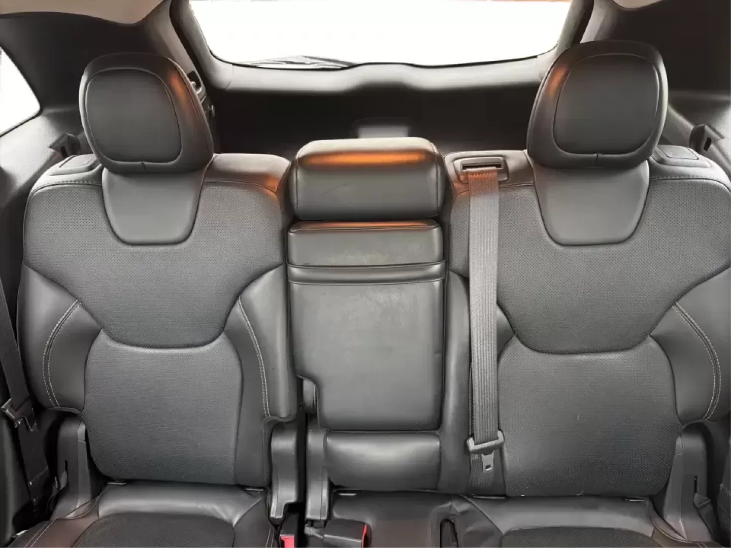 2015 Jeep Cherokee Limited (1C4PJMDS6FW) with an 3.2L V6 DOHC 24V engine, 9-Speed Automatic transmission, located at 1230 East Main St, Xenia, OH, 45385, (937) 908-9800, 39.688026, -83.910172 - Weekend escapes to John Bryan State Park, daily commutes down I70, or school-and-sports runs around Riverside-this 2015 Jeep Cherokee Limited is built for the kind of life that doesn't stay parked. With SUV comfort, confident capability, and upscale features, it's a smart fit for drivers who want on - Photo#14