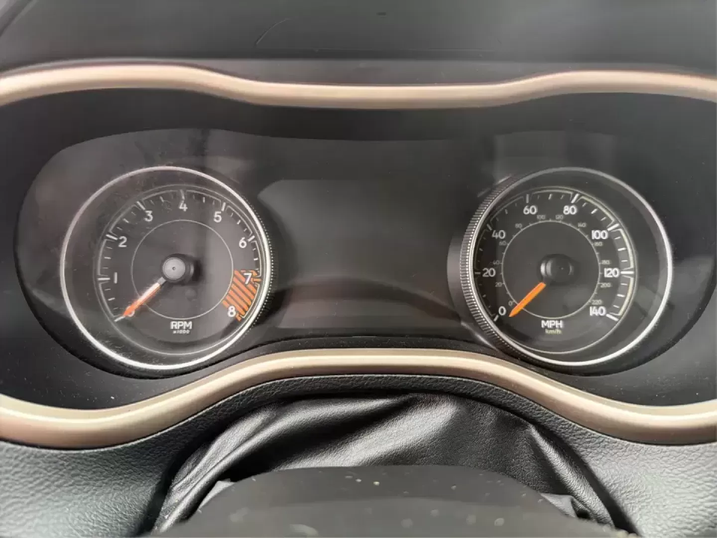 2015 Jeep Cherokee Limited (1C4PJMDS6FW) with an 3.2L V6 DOHC 24V engine, 9-Speed Automatic transmission, located at 1230 East Main St, Xenia, OH, 45385, (937) 908-9800, 39.688026, -83.910172 - Weekend escapes to John Bryan State Park, daily commutes down I70, or school-and-sports runs around Riverside-this 2015 Jeep Cherokee Limited is built for the kind of life that doesn't stay parked. With SUV comfort, confident capability, and upscale features, it's a smart fit for drivers who want on - Photo#15