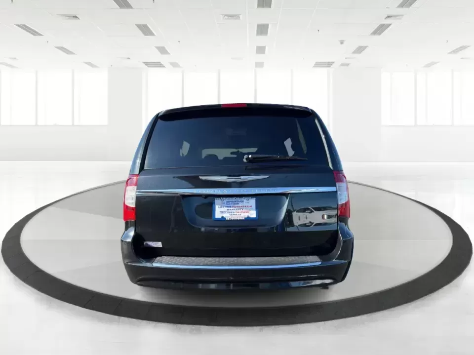 2013 Chrysler Town and Country Touring (2C4RC1BG8DR) with an Pentastar 3.6L V-6 DOHC engine, 6-Speed Automatic transmission, located at 8750 N County Rd 25A, Piqua, OH, 45356, (937) 908-9800, 40.164391, -84.232513 - Road-trip weekends, school drop-offs, and big-box store runs feel a lot easier when you've got a minivan that's built for real life. This 2013 Chrysler Town and Country Touring in Brilliant Black Crystal Pearlcoat is a smart pick for growing families, busy commuters, and budget-conscious buyers wh - Photo#3