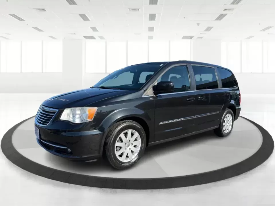 2013 Chrysler Town and Country Touring (2C4RC1BG8DR) with an Pentastar 3.6L V-6 DOHC engine, 6-Speed Automatic transmission, located at 8750 N County Rd 25A, Piqua, OH, 45356, (937) 908-9800, 40.164391, -84.232513 - Road-trip weekends, school drop-offs, and big-box store runs feel a lot easier when you've got a minivan that's built for real life. This 2013 Chrysler Town and Country Touring in Brilliant Black Crystal Pearlcoat is a smart pick for growing families, busy commuters, and budget-conscious buyers wh - Photo#8
